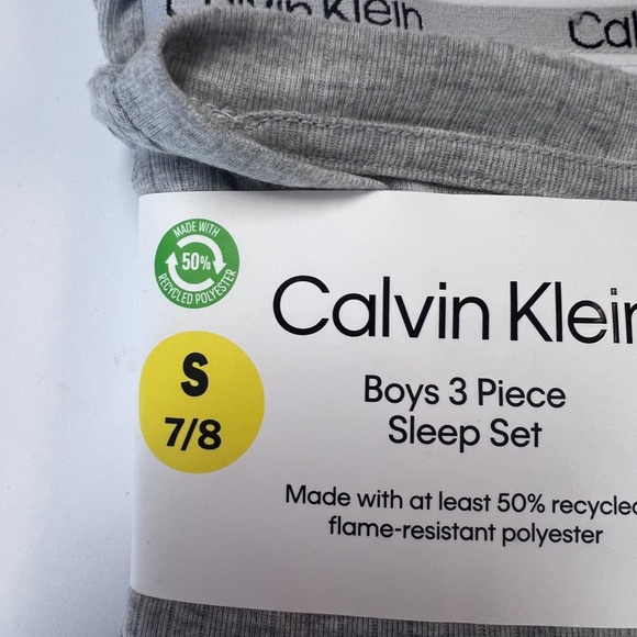 CALVIN KLEIN BOYS 3 PIECE SLEEP SET NEW SIZE SMALL - Picture 3 of 7